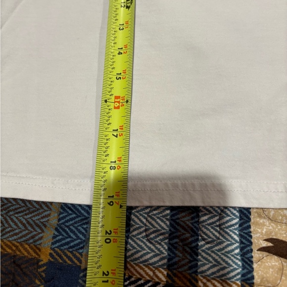 Forever 21 crop tshirt avacado & toast logo size M - Picture 6 of 9